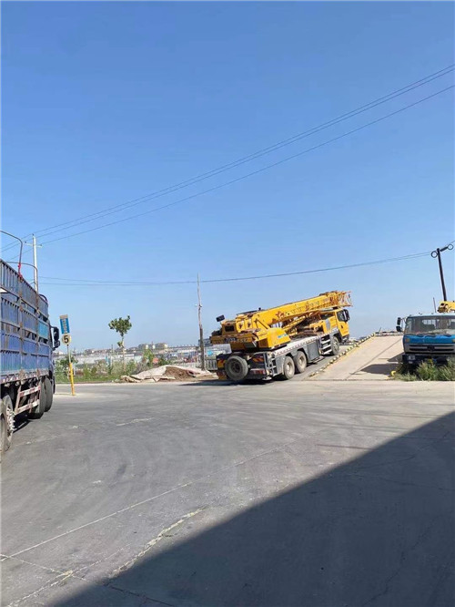 濉溪县25吨吊车的租赁价格大概是多少？