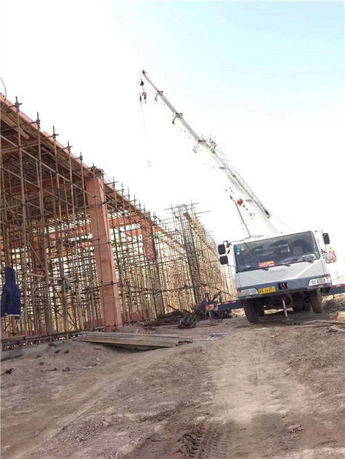 濉溪县吊车作业的安全注意事项有哪些？