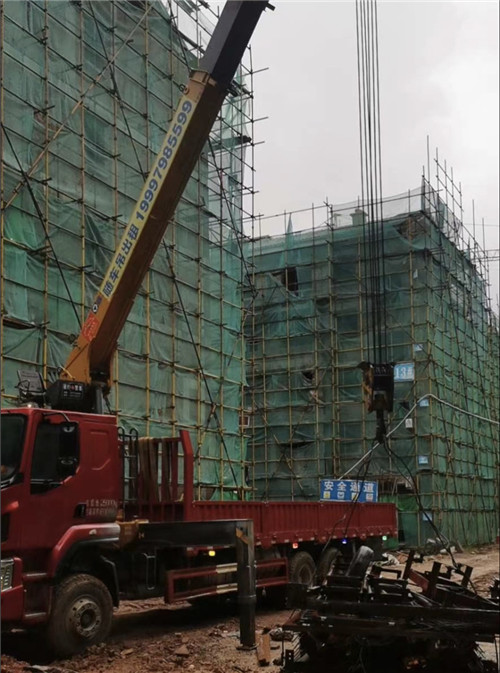 濉溪县“慢工细活”—— 吊车的 “微动控制” 技术